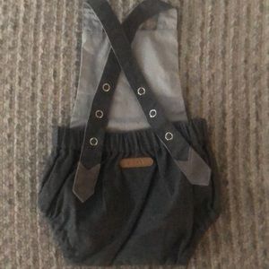 MomK shortie overalls/ new never worn